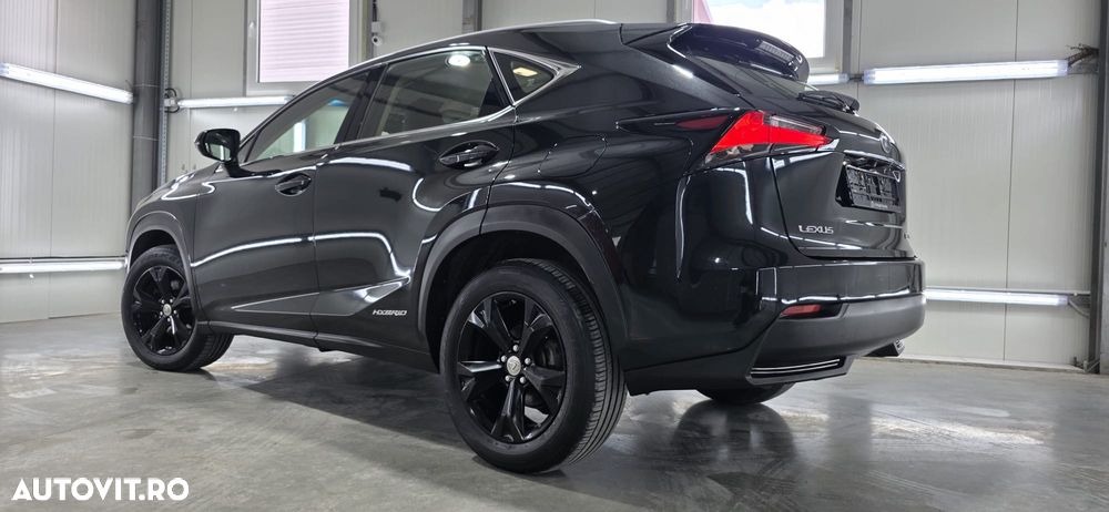 Lexus Seria NX 300h AWD Luxury - 27