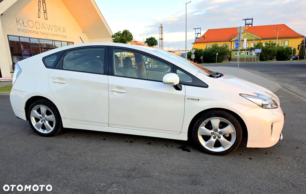 Toyota Prius 1.8 HSD Active - 14