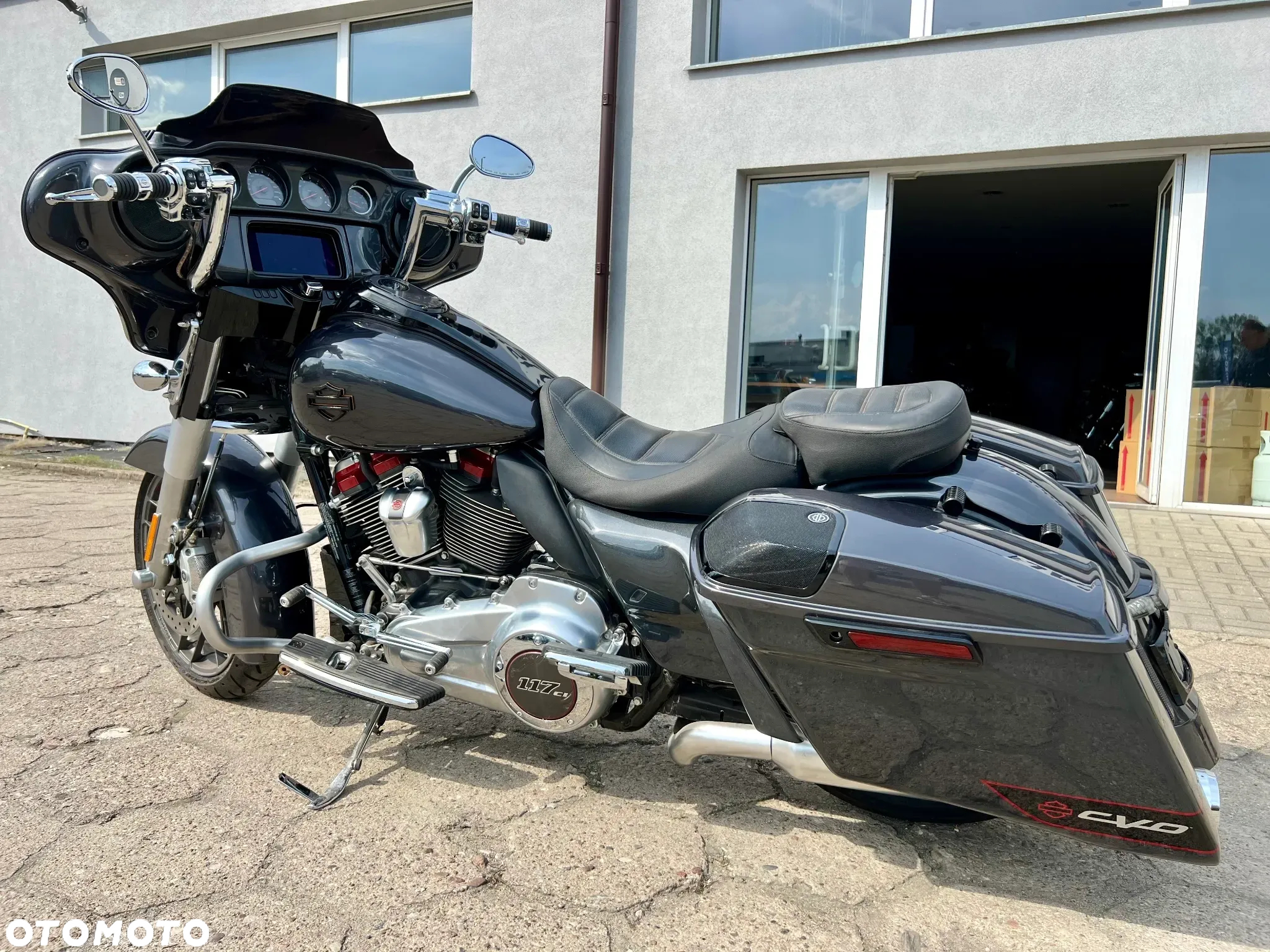 Harley-Davidson Touring Street Glide - 34