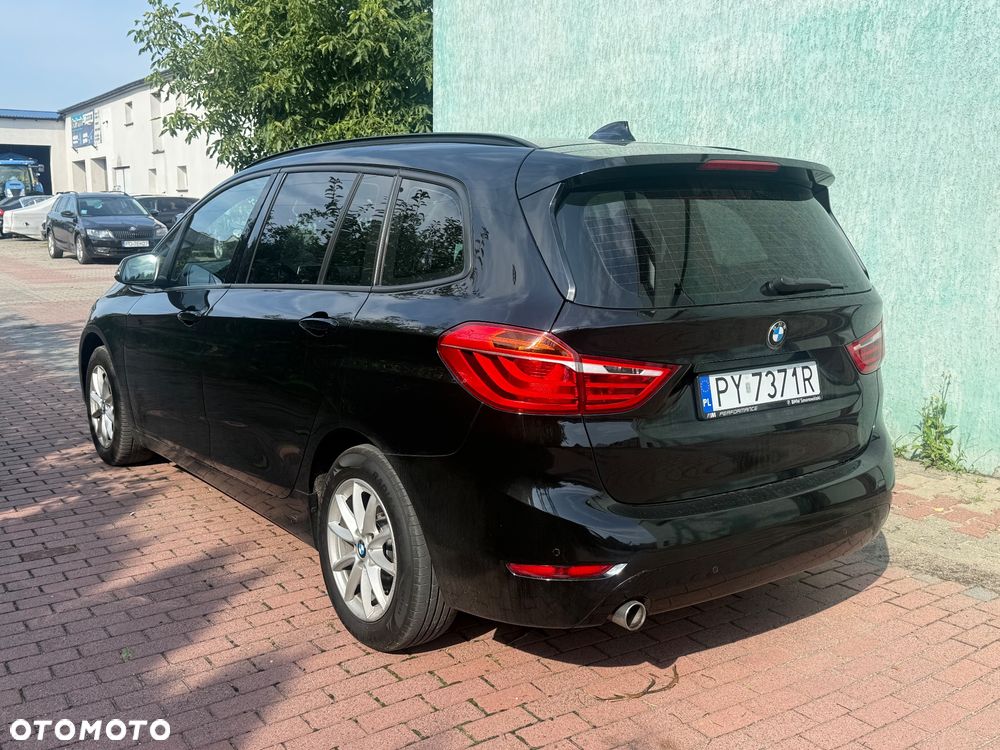 BMW Seria 2 216d Sport Line - 4