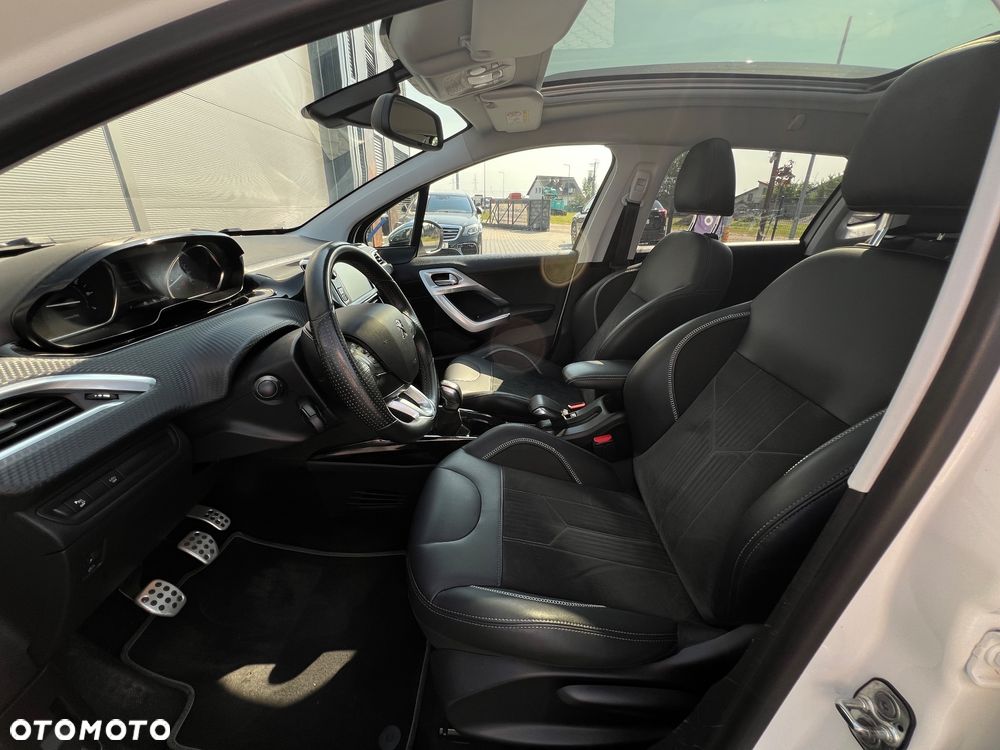 Peugeot 2008 PureTech 110 Stop&Start Crossway - 19