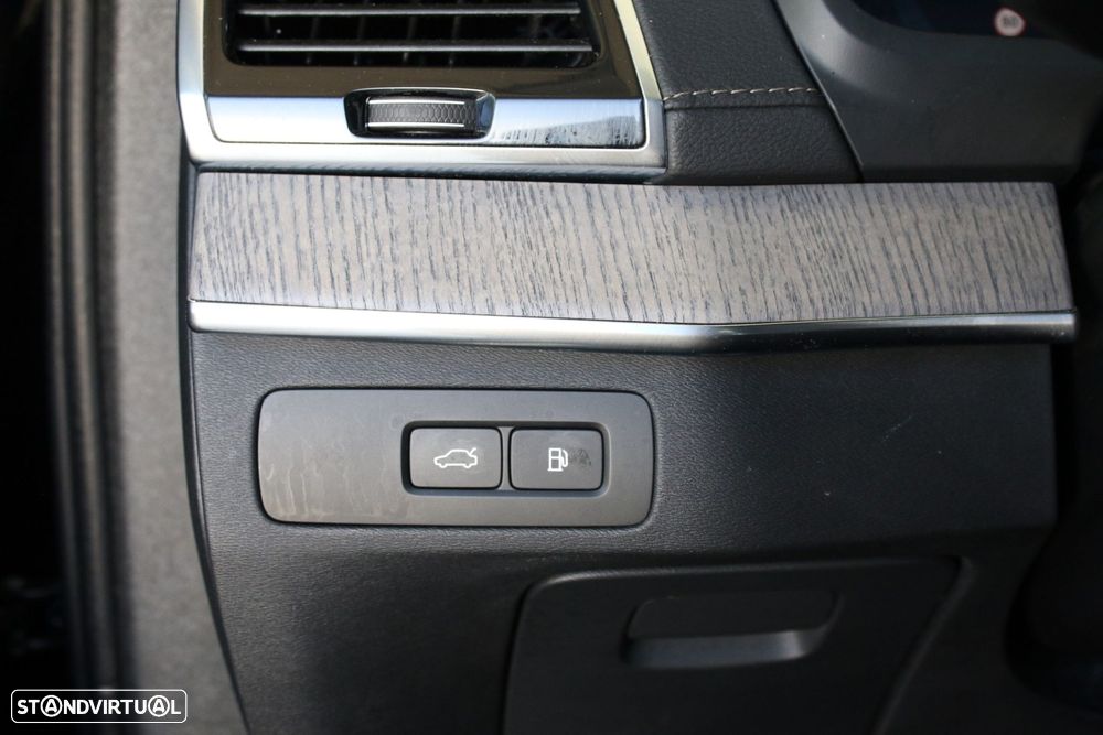 Volvo XC 90 2.0 T8 PHEV Core AWD - 30