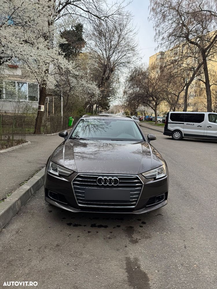 Audi A4 2.0 TDI S tronic - 1