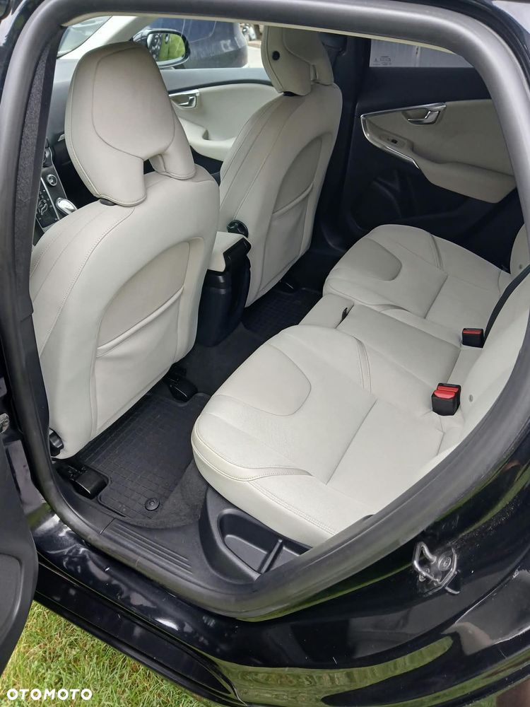 Volvo V40 - 10