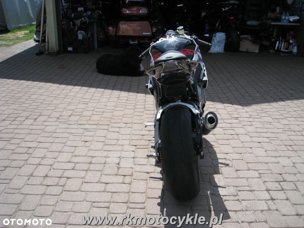 BMW S - 4