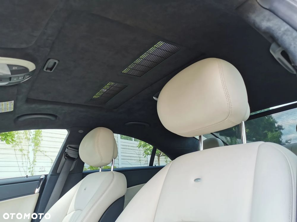Mercedes-Benz CLS 350 7G-TRONIC - 29