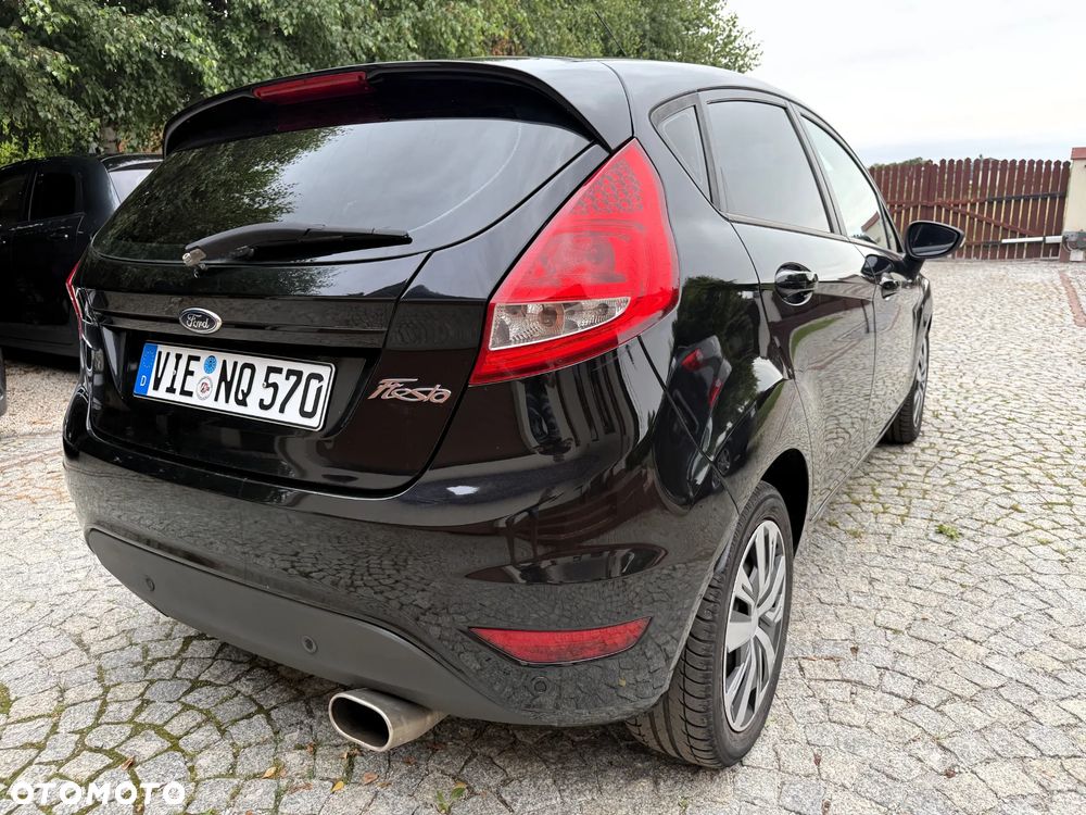 Ford Fiesta 1.25 Champions Edition - 8