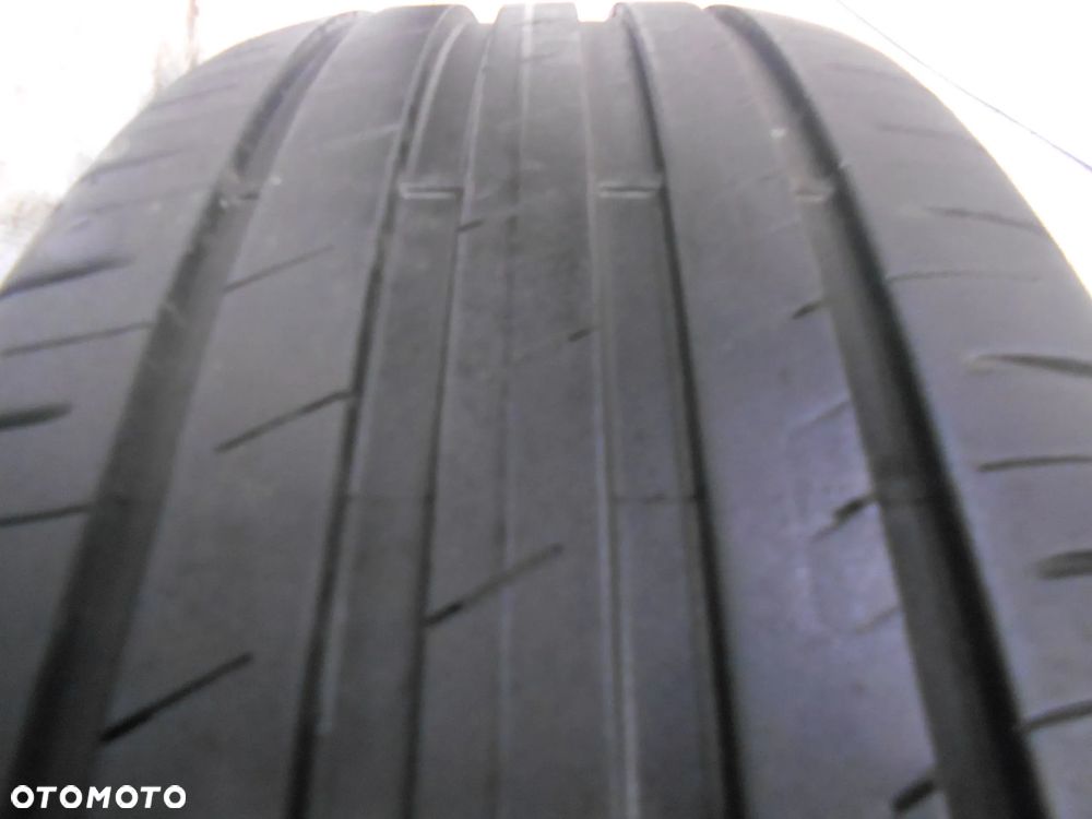OPONA POJEDYNKA 215/65R17 GOODYEAR EFFICIENTGRIP PERFORMANCE DOT 1323 6.5MM - 2