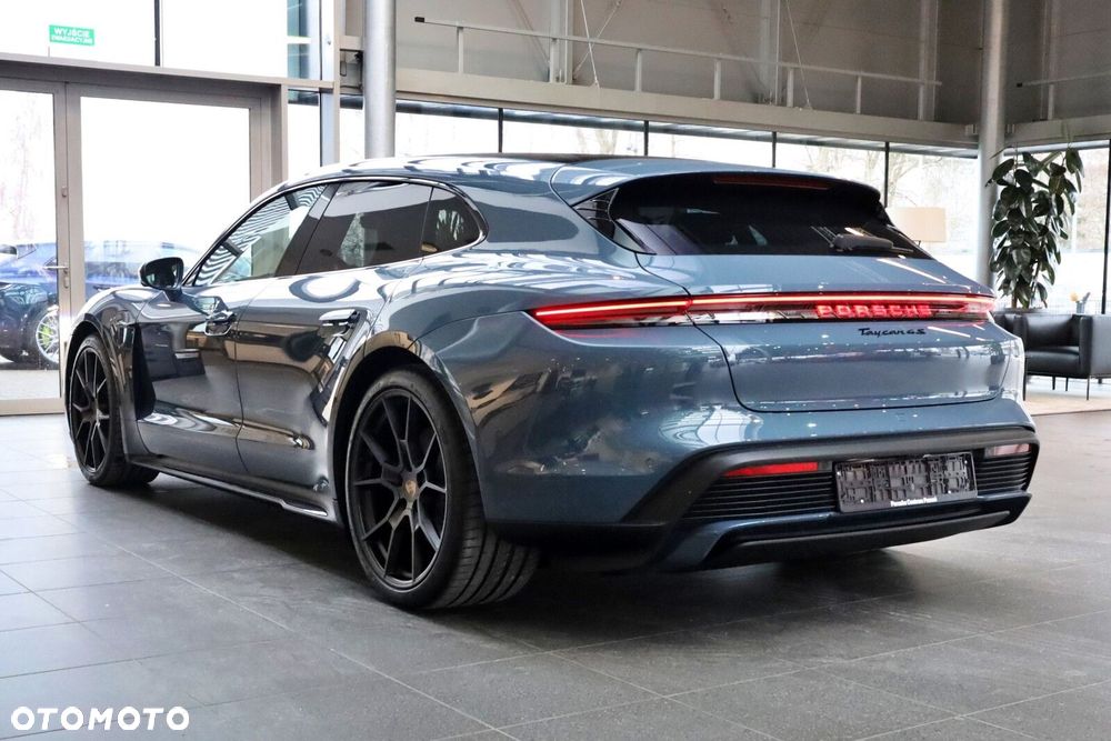 Porsche Taycan - 5