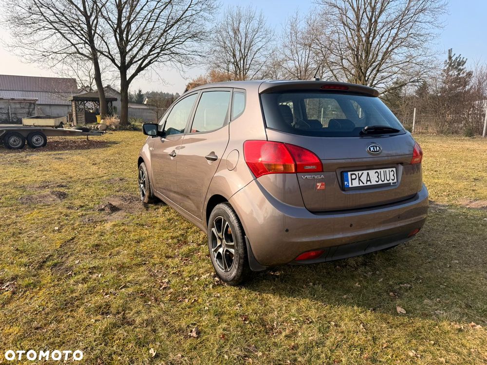 Kia Venga 1.4 L - 5