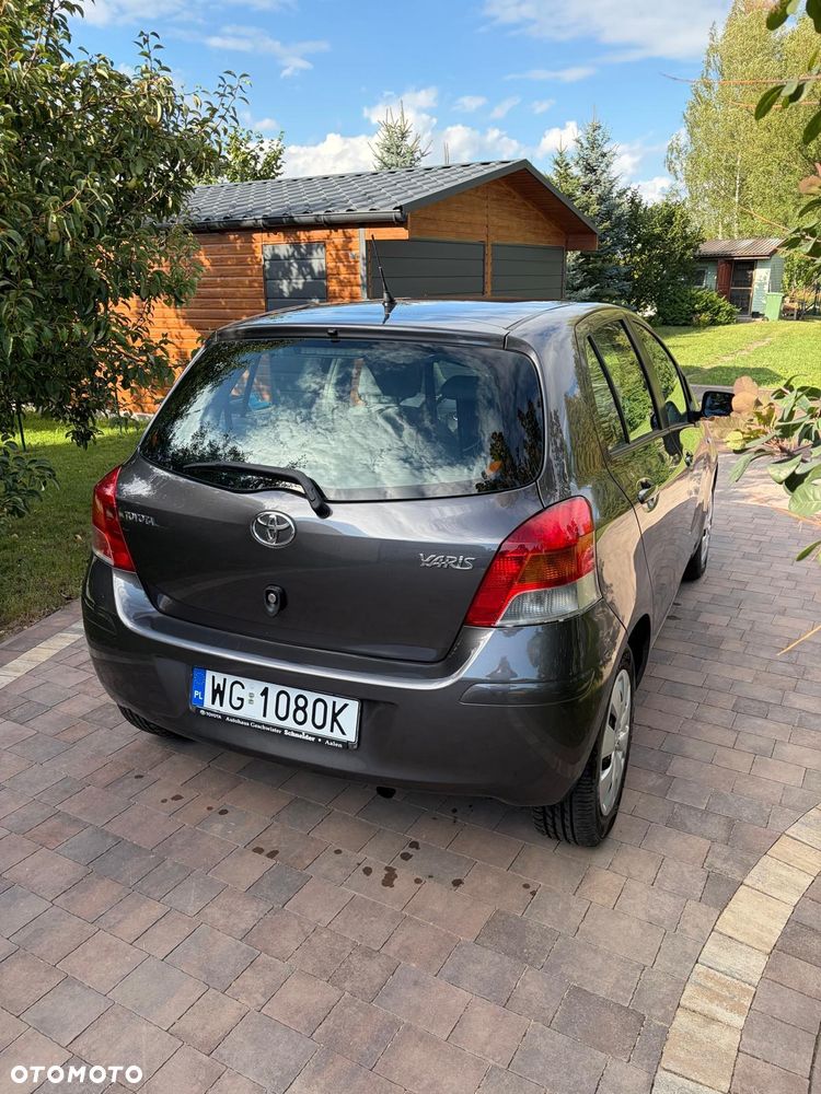 Toyota Yaris - 2