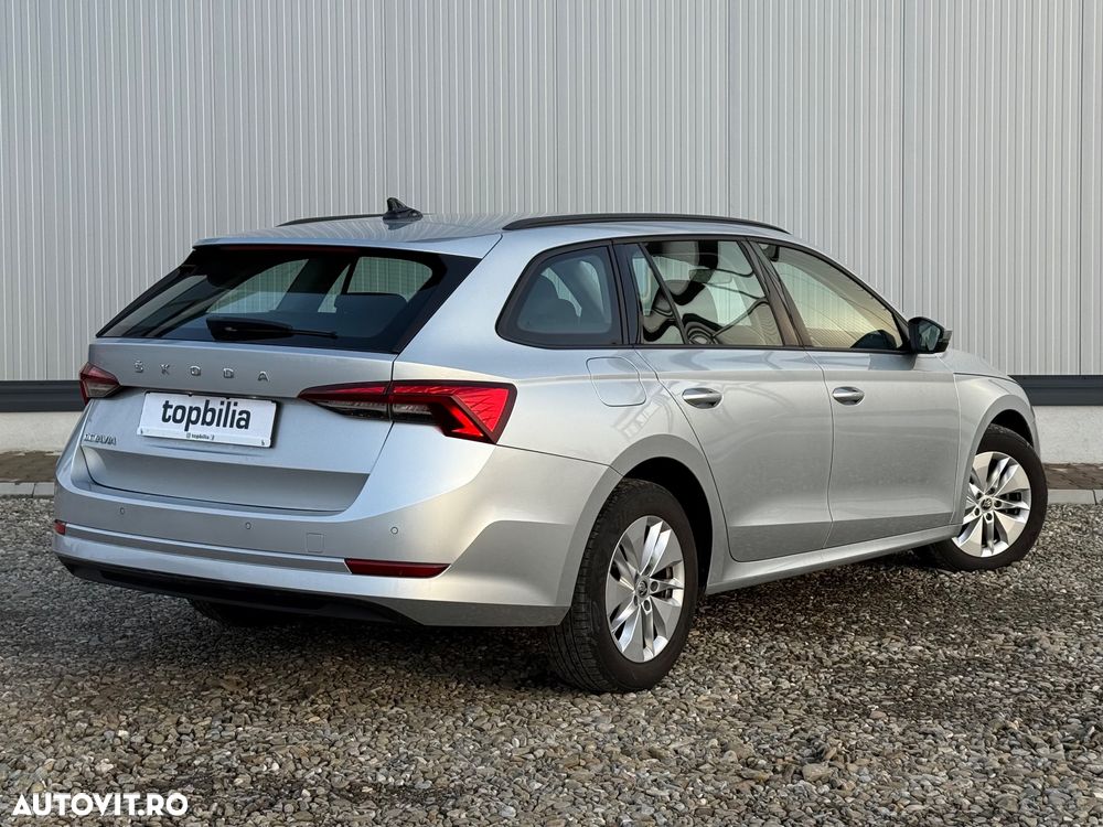 Skoda Octavia 2.0 TDI DSG Ambition - 3