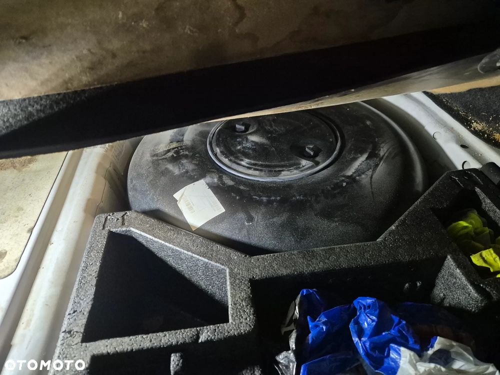 Skoda Octavia 1.6 Tour - 10