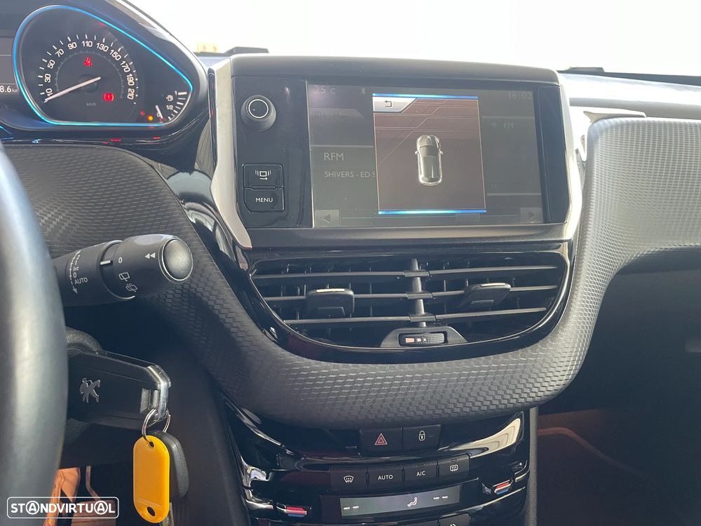 Peugeot 2008 1.6 BlueHDi Allure - 20