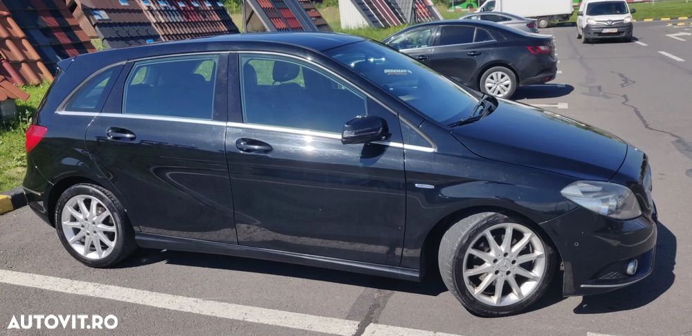 Mercedes-Benz B 180 - 2