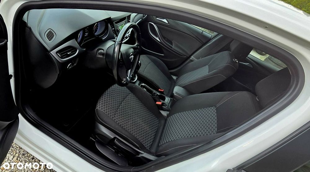 Opel Astra 1.4 Turbo Edition - 26