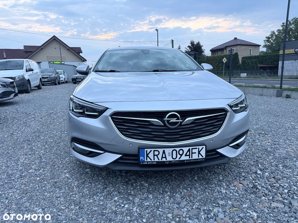 Opel Insignia - 16
