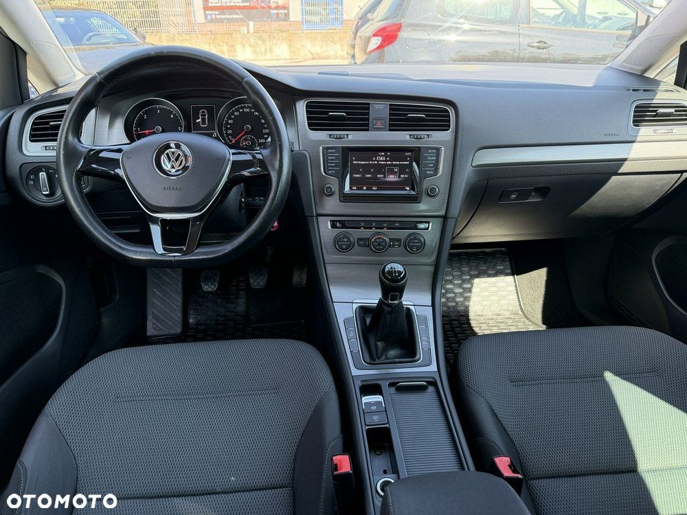 Volkswagen Golf 1.6 TDI BMT Comfortline - 31