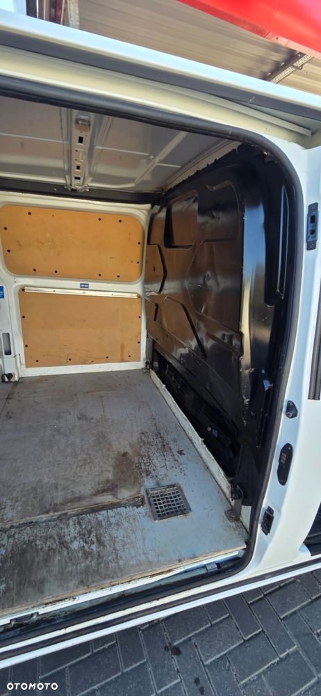 Ford Transit Custom - 26