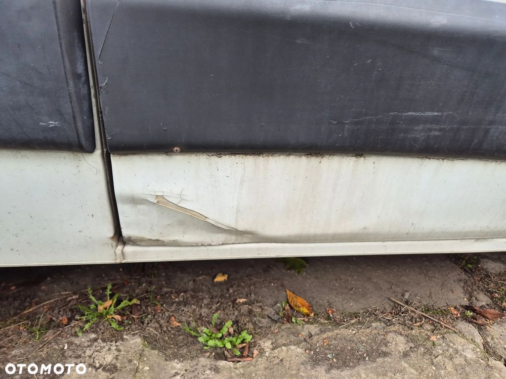 DRZWI PRAWE BOCZNE SUWANE CHŁODNIA H2 MASTER III MOVANO B  NV400 2.3 10r.+ - 2
