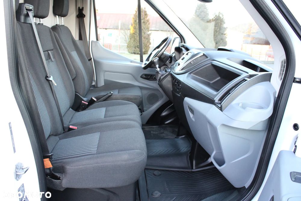 Ford Transit - 18