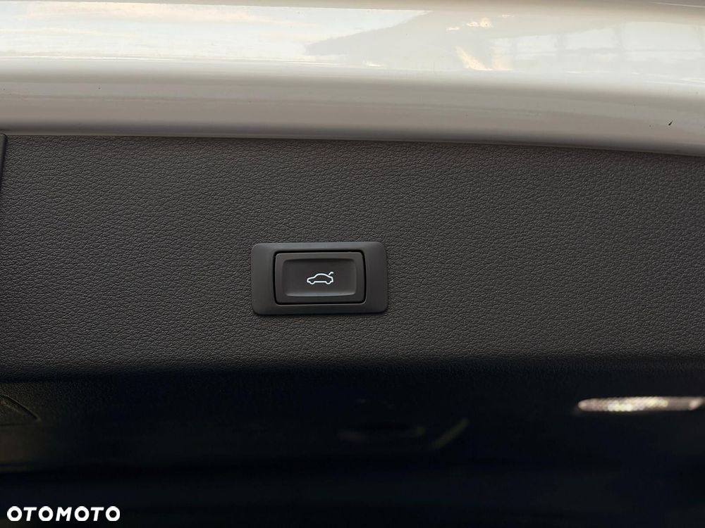 Audi e-tron Sportback - 18
