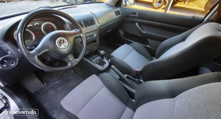VW Golf - 5