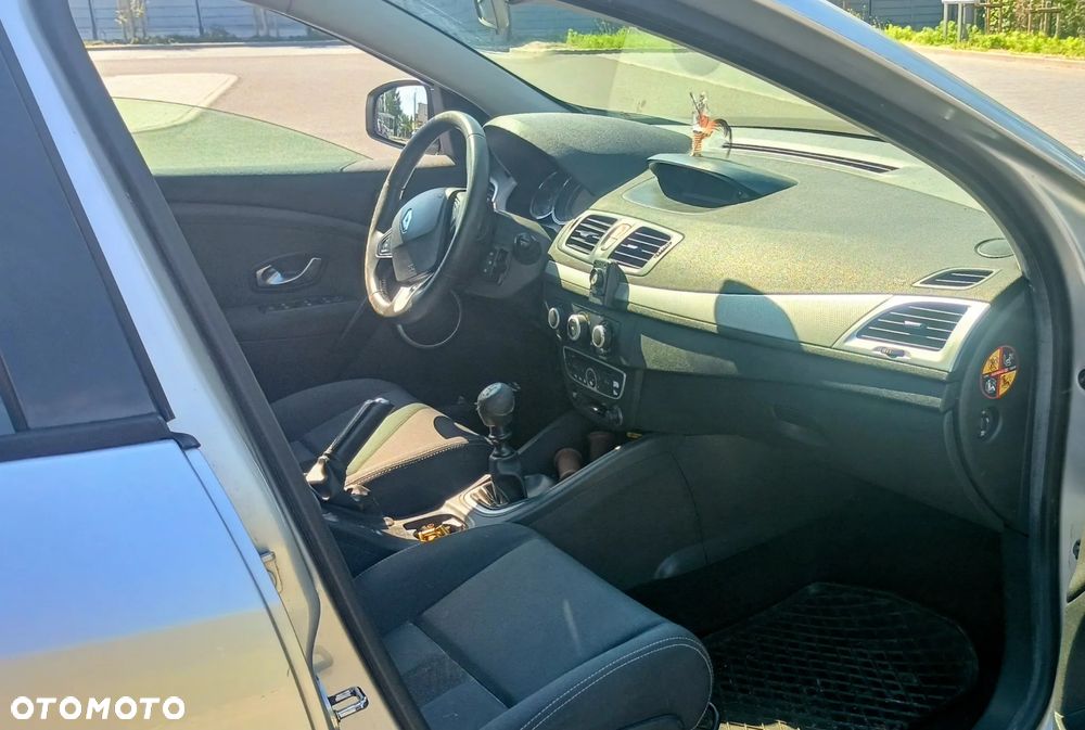 Renault Megane 1.5 dCi Authentique - 6