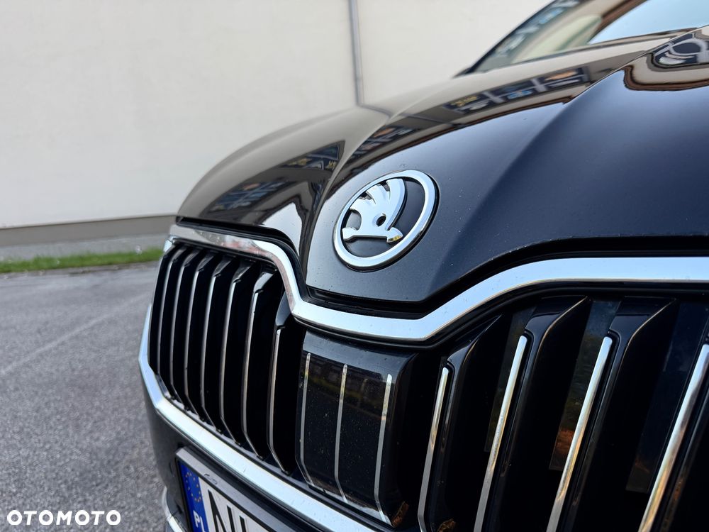Skoda Superb 2.0 TDI L&K DSG - 21