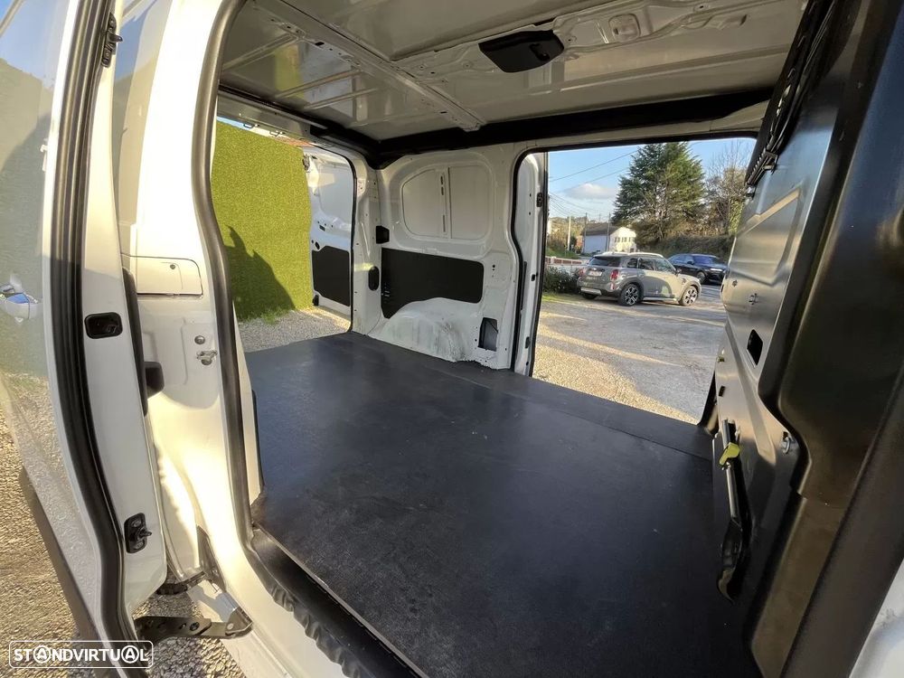 Toyota proace 2.0 d-4d l2h1 dupla porta lateral - 9