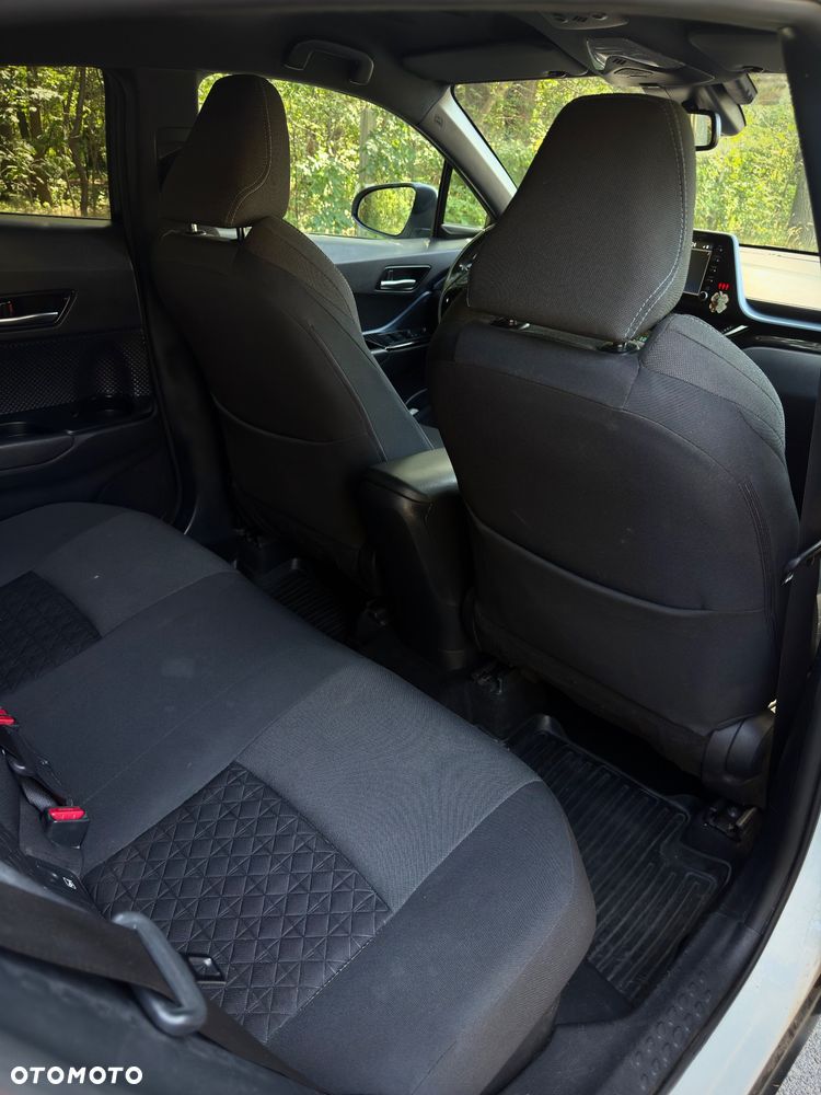 Toyota C-HR - 12