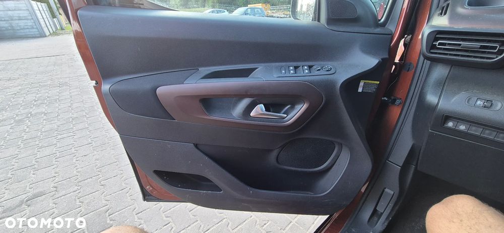 Peugeot Rifter 1.2 PureTech GT Line S&S - 36