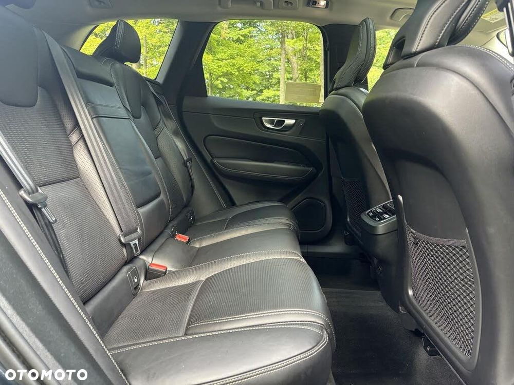 Volvo XC 60 T5 AWD Geartronic Inscription - 24