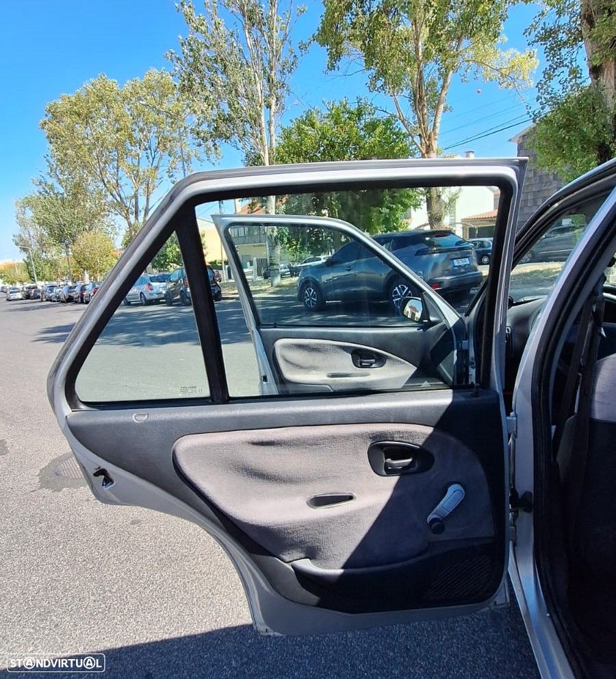 Citroën Saxo 1.5 D Exclusive - 10