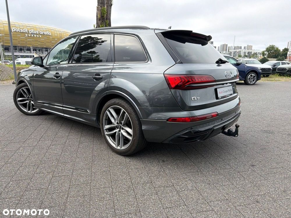 Audi Q7 - 11
