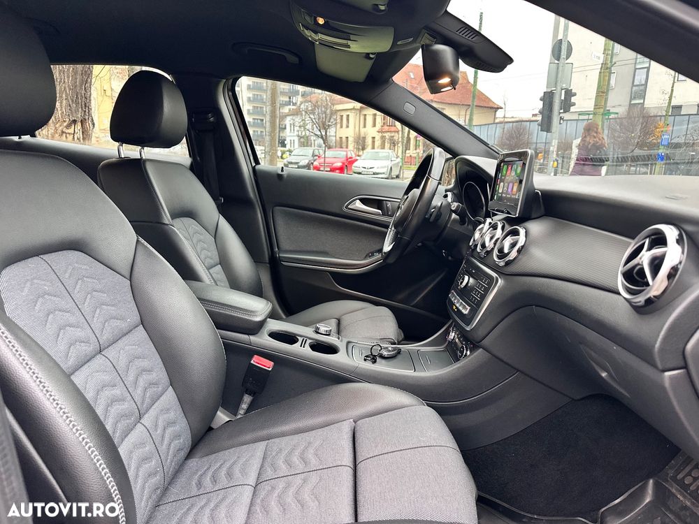 Mercedes-Benz GLA 180 7G-DCT UrbanStyle Edition - 16