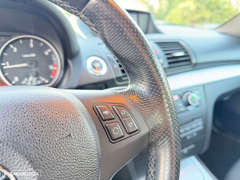 BMW 118 d Pack M - 18