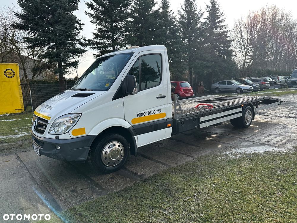 Mercedes-Benz Sprinter - 12