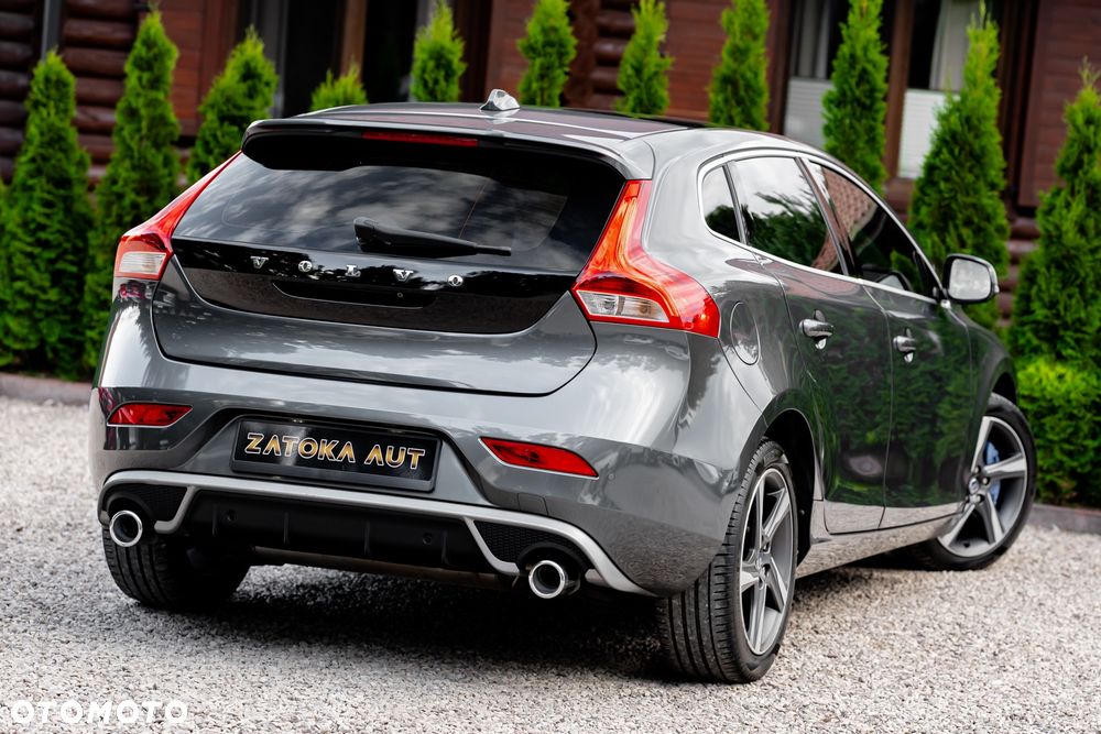Volvo V40 D4 Geartronic R Design - 9