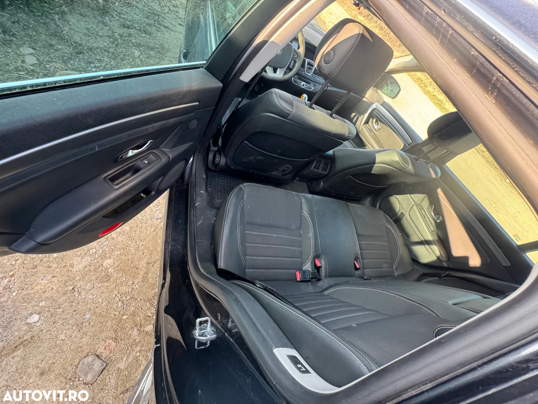 Dezmembram Renault Laguna 3 2.0 dci 2011 combi - 4