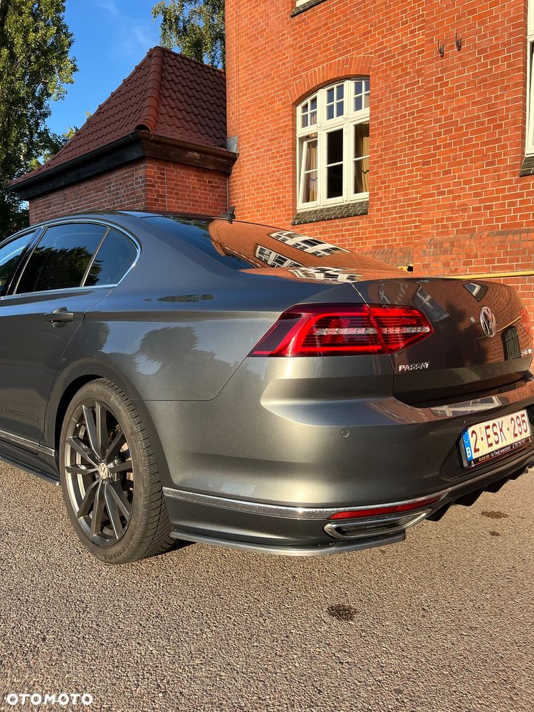 Volkswagen Passat - 22