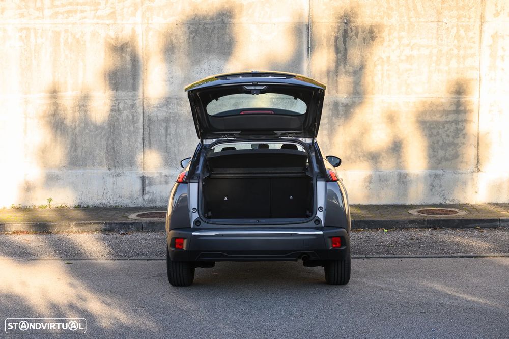 Peugeot 2008 1.2 PureTech Allure Pack - 42