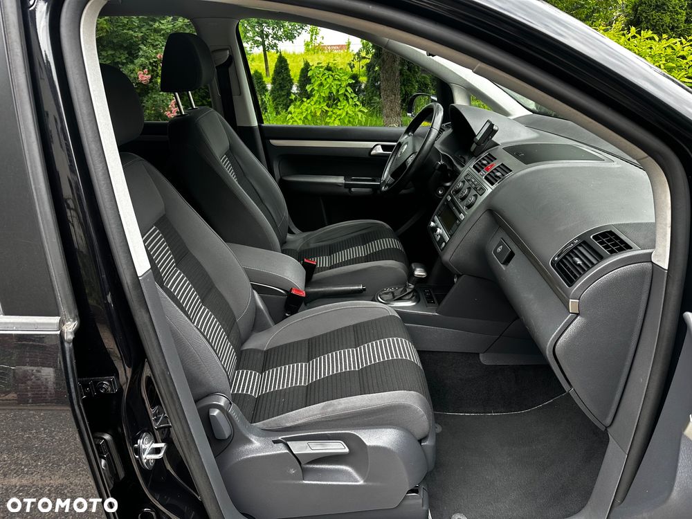 Volkswagen Touran 1.9 TDI DPF DSG Trendline - 15