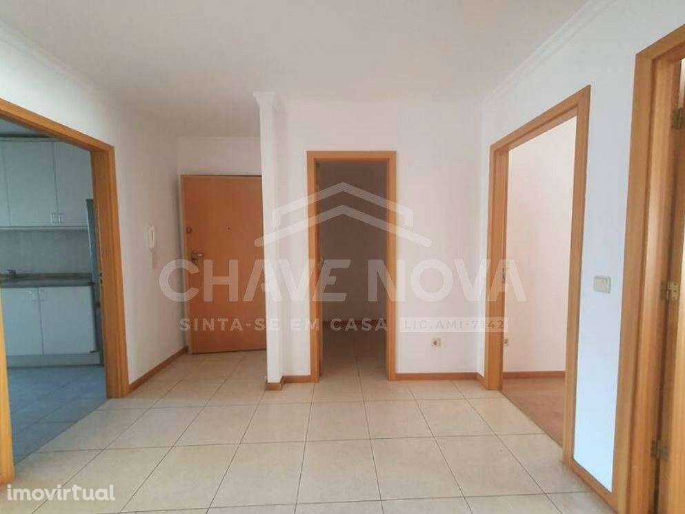 T2 c/ Varanda no Centro de Gondomar - Grande imagem: 4/8