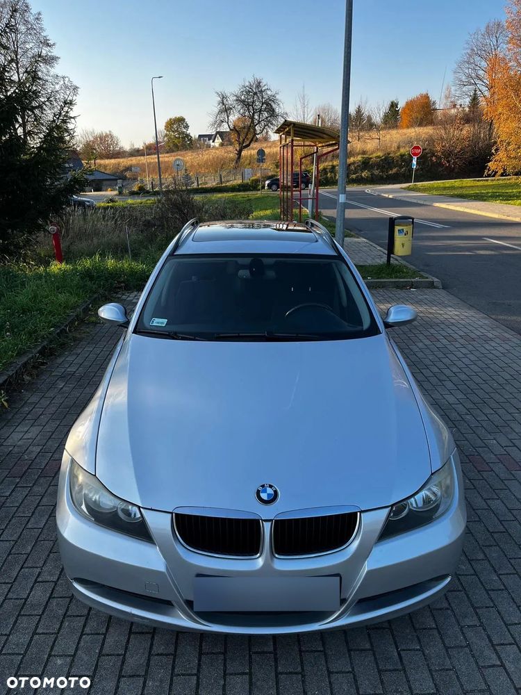 BMW Seria 3 318i - 2