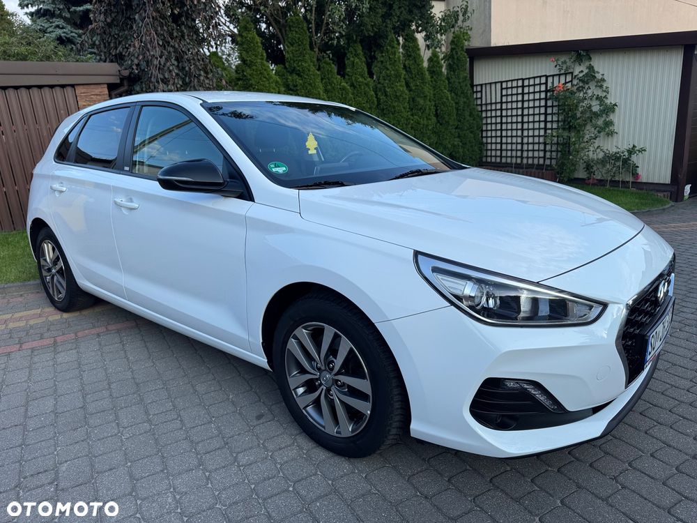 Hyundai i30 1.4 GO Plus - 16