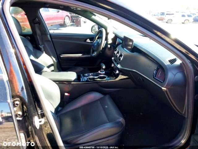 Kia Stinger 3.3 T-GDI V6 GT AWD - 5