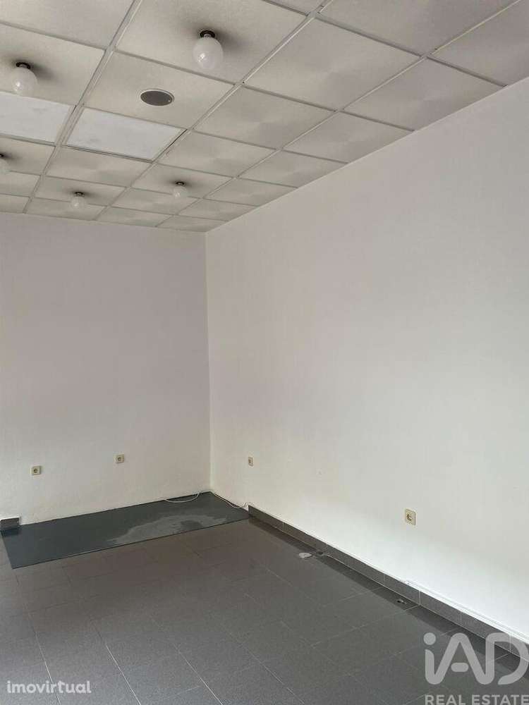 Loja / Estabelecimento Comercial em Pinhal Novo de 28,00 m2 - Grande imagem: 5/6