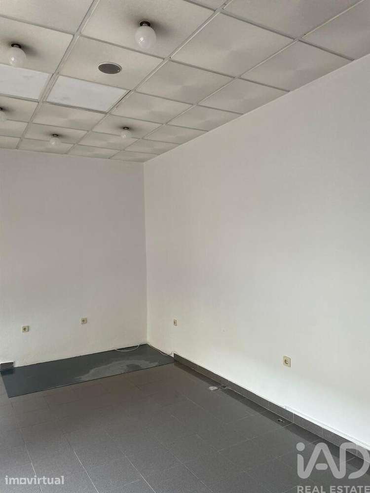 Loja / Estabelecimento Comercial em Pinhal Novo de 28,00 m2 - Grande imagem: 5/6