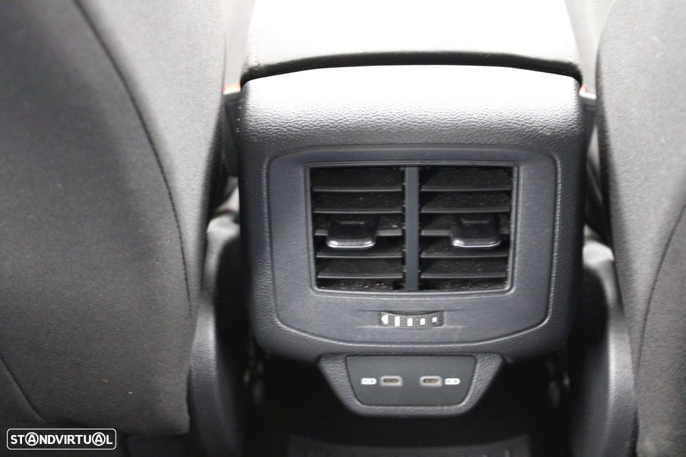 VW T-Roc 1.0 TSI Life - 23